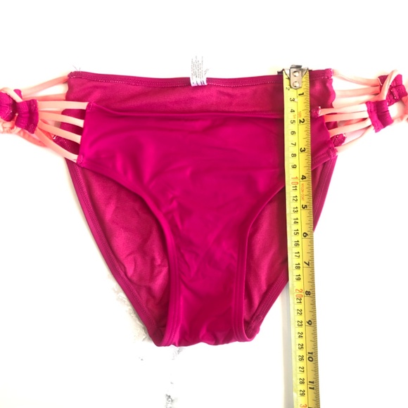 la vie en rose bikini Set EUC Top S Bottom M Stand out Color scheme design - Picture 8 of 16